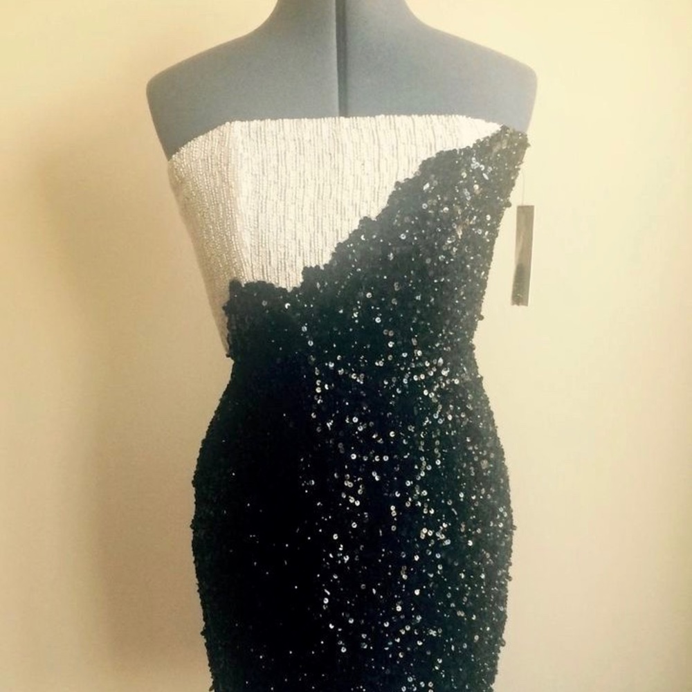 NWT $1300 Alice+Olivia by Stacey Sequin Dress.